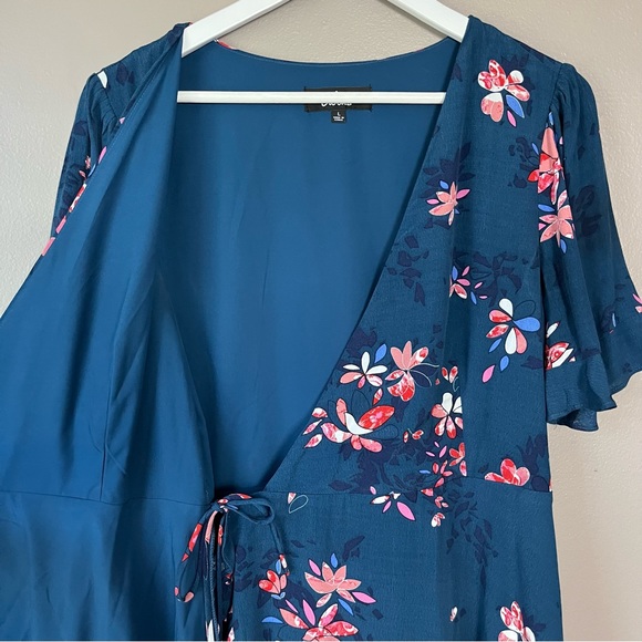 Lulu’s Teal Blue Floral Wrap Mini Dress large flatter wedding guest date night - Picture 5 of 8